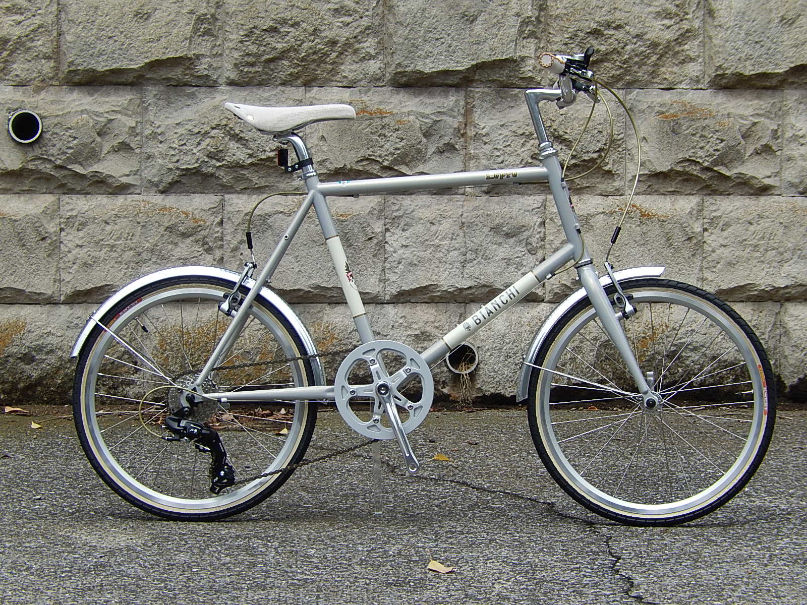 2017年モデル Bianchi 揃ってます!_e0188759_17215383.jpg