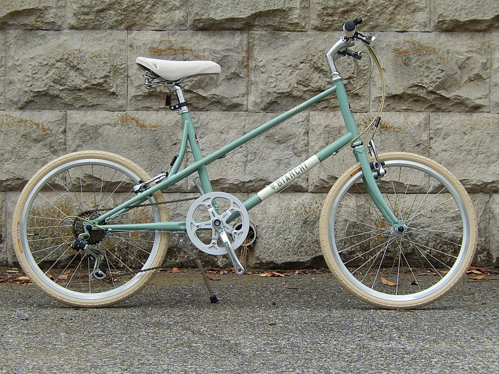 2017年モデル Bianchi 揃ってます!_e0188759_17253592.jpg