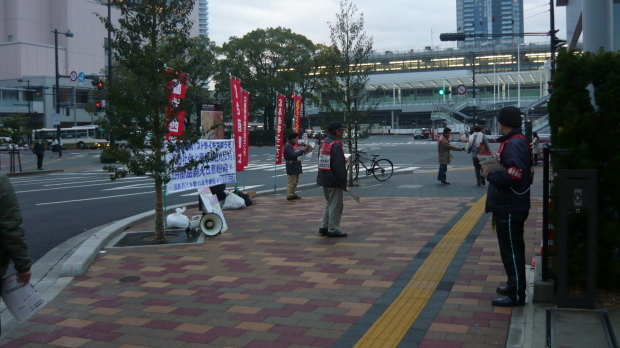 2月23日、ＪＲ広島支社前で街頭宣伝し、広島県労連を圧倒した_d0155415_09210907.jpg