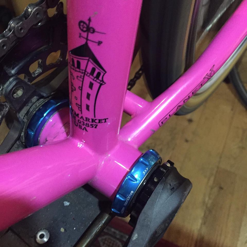CHRISKING クリスキング BB JISサイズ SHIMANOのクランクが着