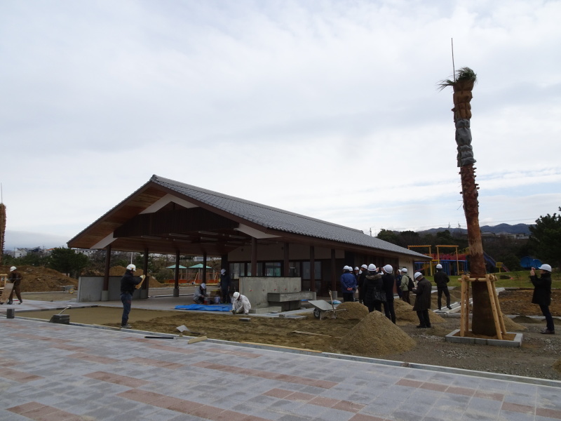 「しおさい楽習館」完成間近・・・せんなん里海公園_c0108460_20412041.jpg
