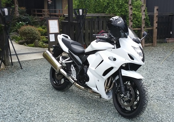  バンディット1250F VS GSX-S1000F その2_c0356992_00294510.jpg