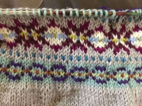 風工房「フェアアイル&ノルディック」からフェアアイルの丸ヨーク