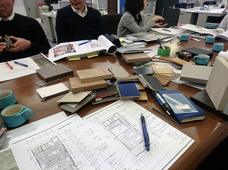 今や、住まいの主役は?!_d0091909_1942643.jpg