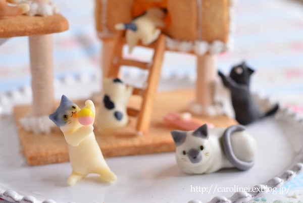 猫の日のクッキーキャットタワー詳細　　Homemade Cat Tower Cookies for Japanese Cat Day 2_d0025294_13391585.jpg