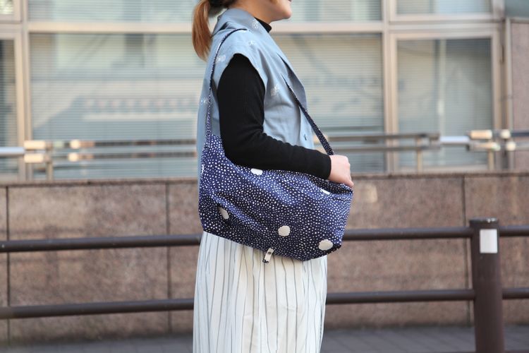 選ぶなら mina perhonen ミナ ペルホネン skum スクム ボディバッグ ショルダーバッグ