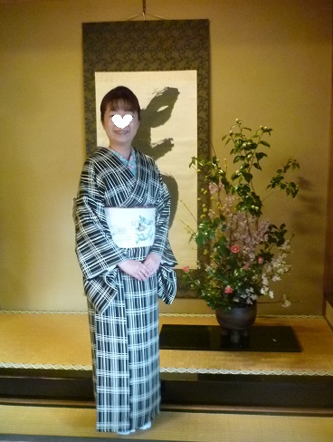 新年会最終・ぼよさん・格子の小紋に龍の帯。_f0181251_13222159.jpg