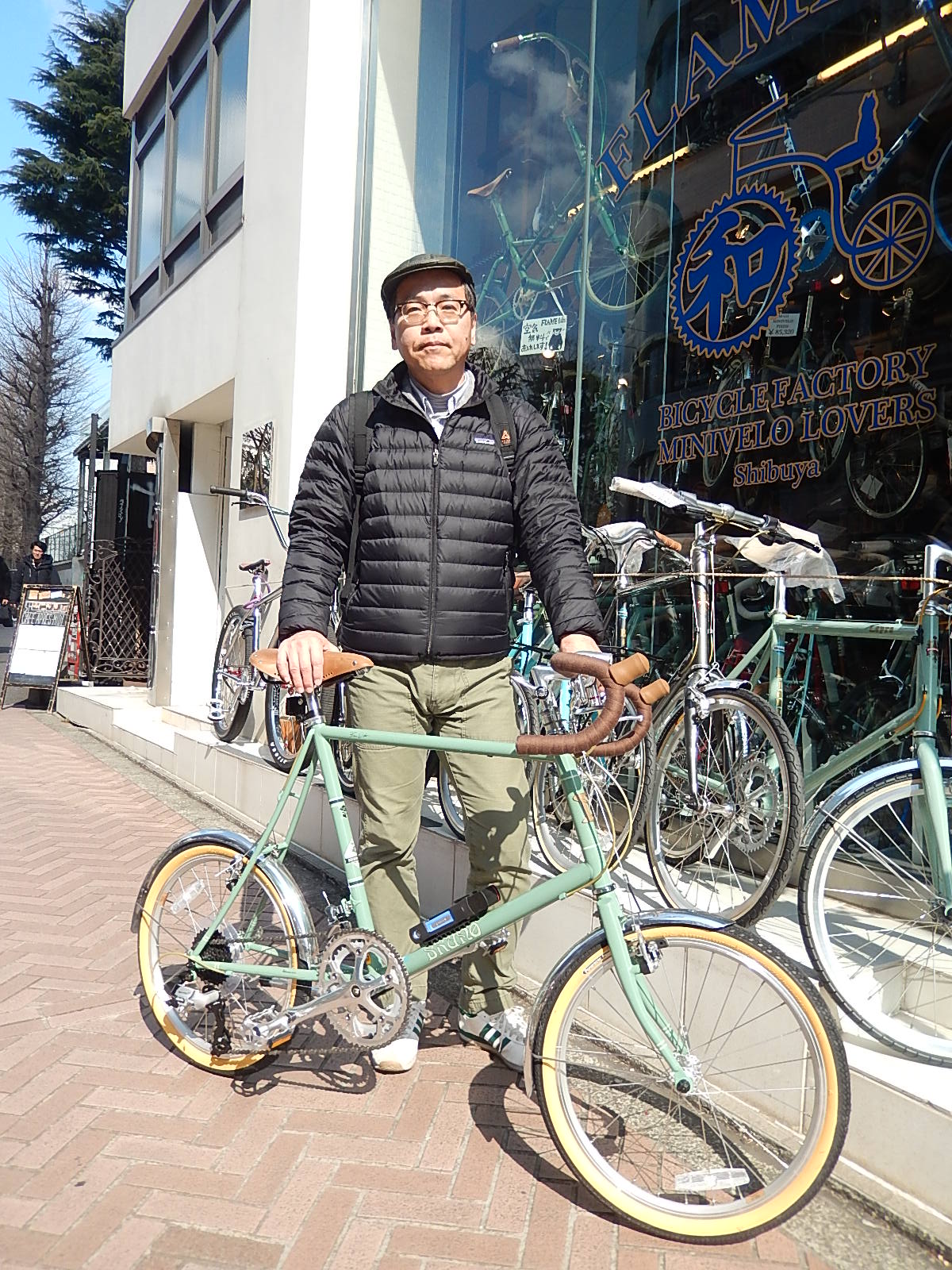 2月25日　渋谷　原宿　の自転車屋　FLAME bike前です_e0188759_1831414.jpg