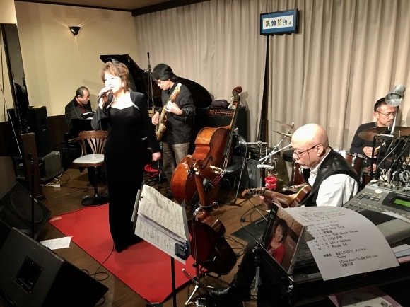 d0103296_19282405.jpeg