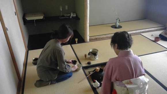 日曜朝教室のお茶会_e0175020_2144538.jpg