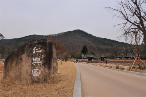 2017年真冬の大邱　⑪朝鮮時代の面影を求めて　仁興村（イヌンマウル）_a0140305_01170974.jpg