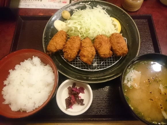 2/25 カキフライごはん豚汁セット + 生ビール@和食よへい昭島店_b0042308_23423826.jpg