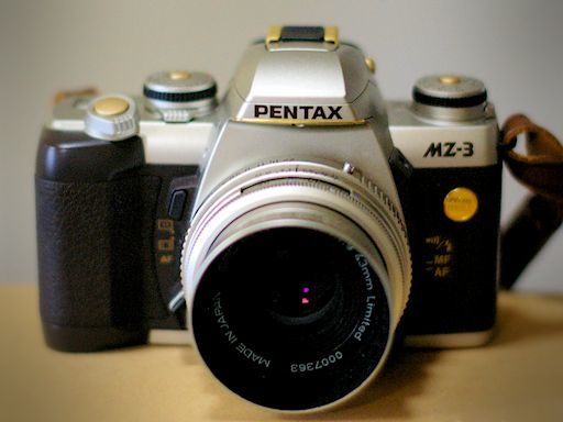 デジタル一眼レフ・クラッシックス(2)「PENTAX *istDs デジタル一眼レフ・クラッシックス(2)「PENTAX *istDs