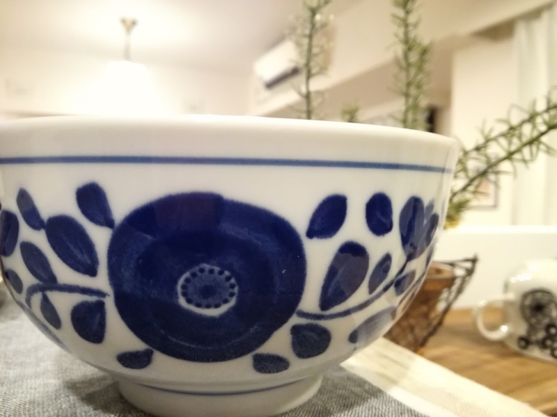 ニトリで食器のお買い物♪今回は藍色の花のシリーズ。_f0370138_19360840.jpg