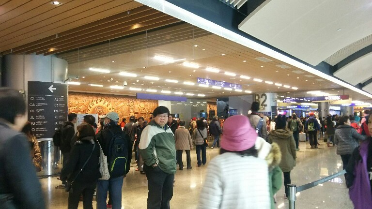 新幹線の桃園駅から開通ホヤホヤの地下鉄で桃園空港まで行ってみました〜_b0182708_21002658.jpg