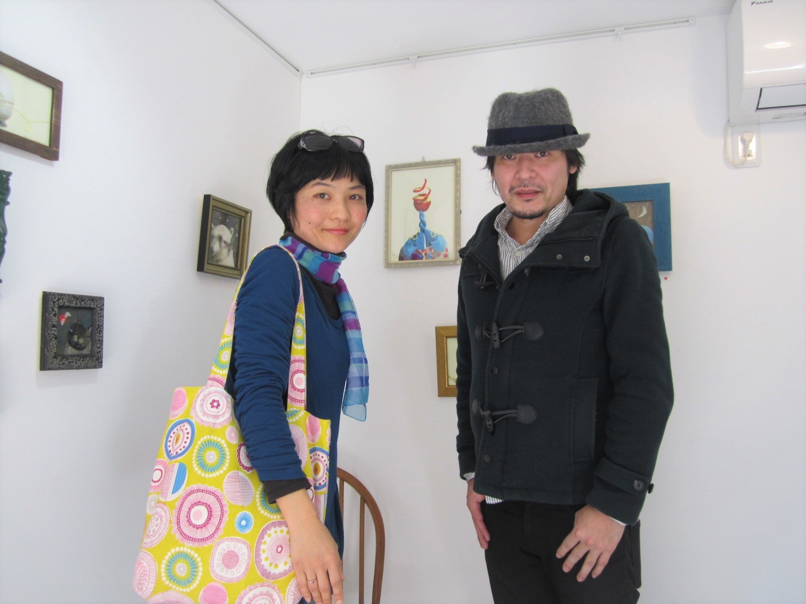 ヒカリめがね第３号表紙画＆イベントゲストの原田章生さんの絵画展へ_c0189426_08540252.jpg