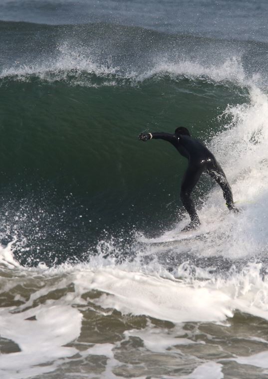 奈落の底へ サ フィン波その愛