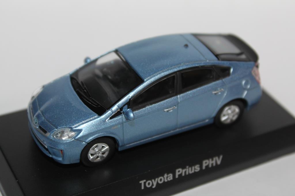 1/64 Kyosho TOYOTA 2 Prius PHV_b0285587_7334113.jpg