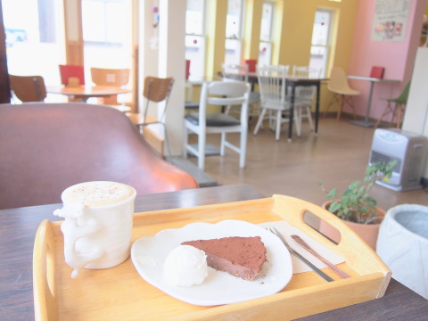 チョコタルト:カフェ・イリス(板柳町)_b0147224_20542251.jpg