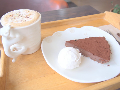 チョコタルト:カフェ・イリス(板柳町)_b0147224_2055287.jpg