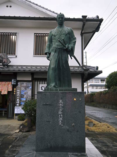 きくち初市 熊本県菊池市に春の訪れを告げる恒例の植木市 2017 御所通りにまつわる歴史探索 その2_a0254656_18231537.jpg