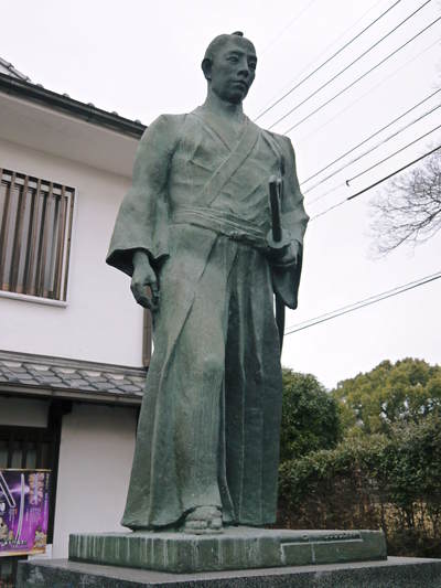 きくち初市 熊本県菊池市に春の訪れを告げる恒例の植木市 2017 御所通りにまつわる歴史探索 その2_a0254656_18253256.jpg