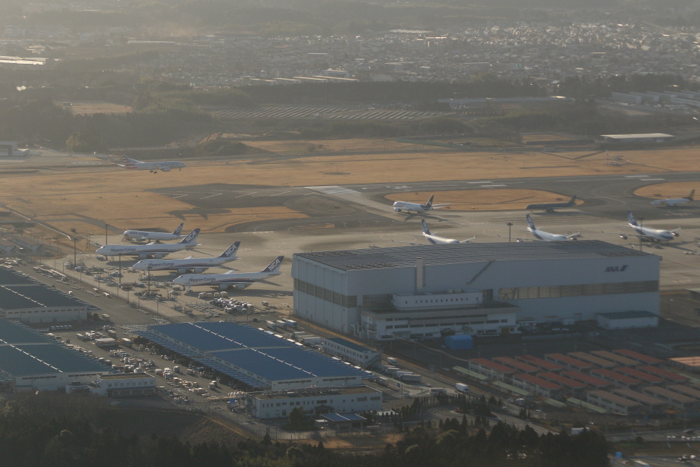 2017シドニー遠征 その2 アプローチ中のB787と成田国際空港_e0204891_16355617.jpg