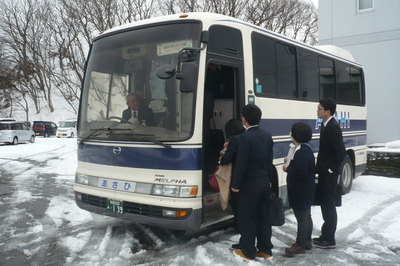 「みんなで行こう！職場見学ツアー」開催しました！！_d0162301_16402488.jpg