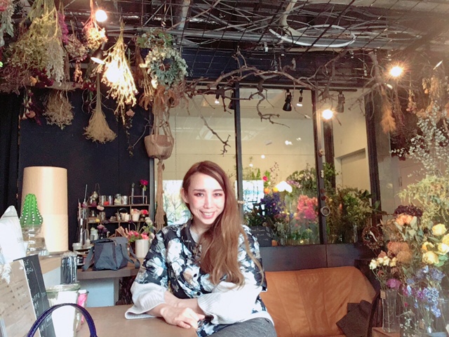 徒歩10分圏内のお昼。_a0050302_361192.jpg