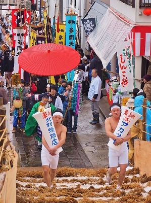 裸押合い大祭（大名行列）_c0336902_16305415.jpg