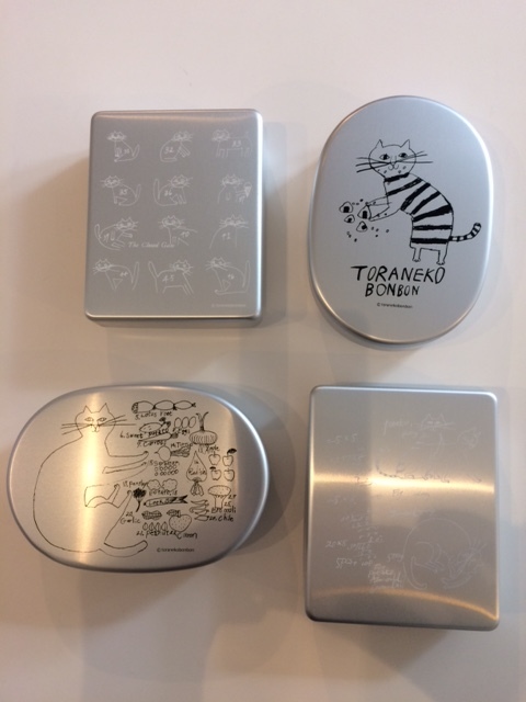 トラネコボンボンより_b0318937_14171808.jpg