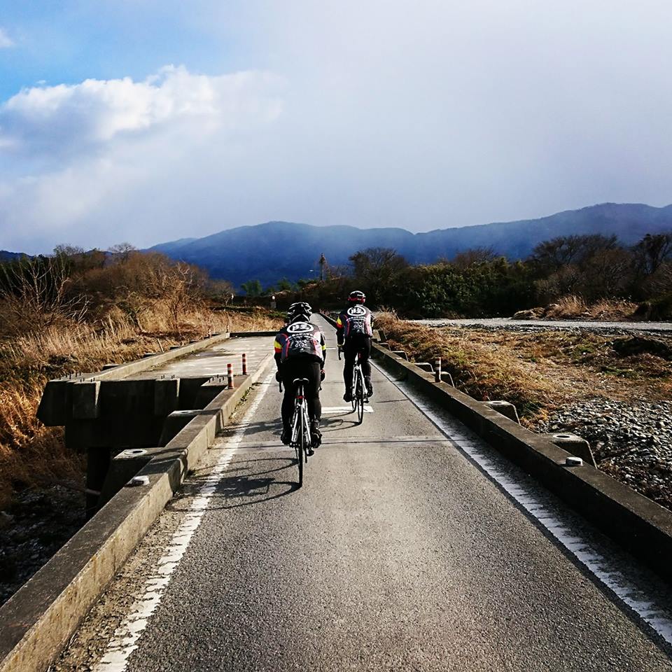 善入寺島と潜水橋（沈下橋）の景色_c0214359_2337296.jpg