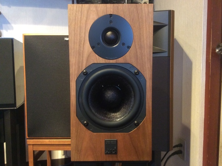 お問い合せが多いスピーカー、ATCの「new SCM7」。 : オーディオ お問い合せが多いスピーカー、ATCの「new SCM7」。 : オーディオ