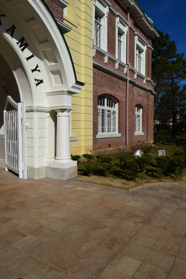 茨城県牛久市のシャトーカミヤ(明治モダン建築探訪)_f0142606_02151928.jpg