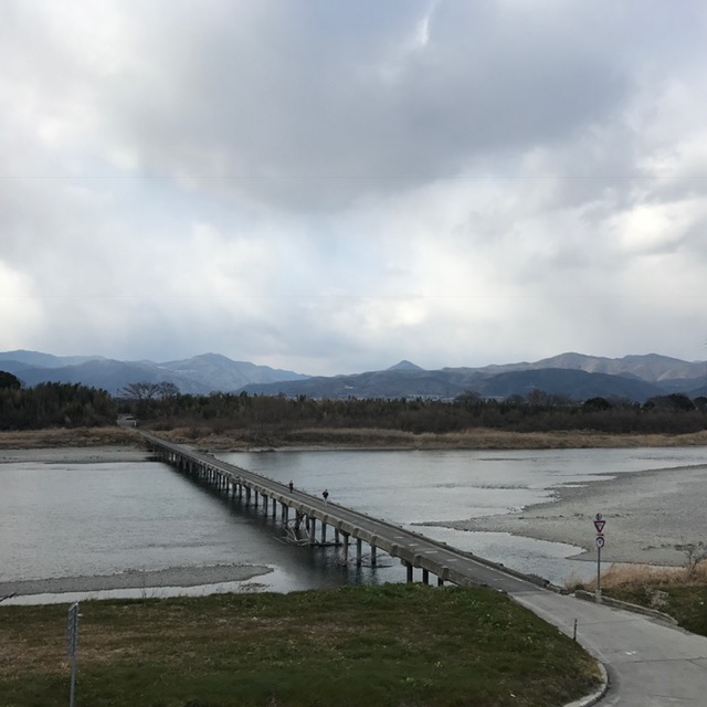 善入寺島と潜水橋（沈下橋）の景色_c0214359_08345.jpg