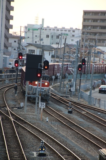 藤田八束の鉄道写真@鉄道事業が豊かな日本を作る・・・鉄道は人手不足、運送業に貢献、頑張れ東芝!!_d0181492_01234223.jpg