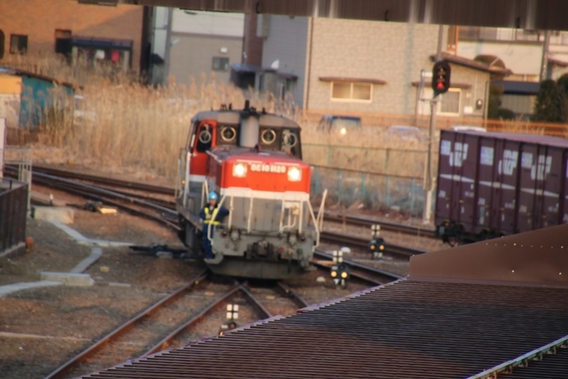 藤田八束の鉄道写真@鉄道事業が豊かな日本を作る・・・鉄道は人手不足、運送業に貢献、頑張れ東芝!!_d0181492_01241974.jpg