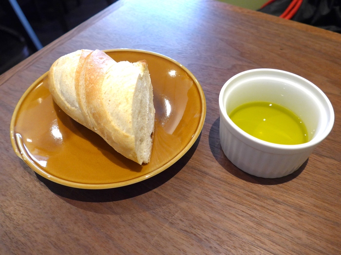 東中野「ビストロ トワトワ」へ行く。_f0232060_17103037.jpg