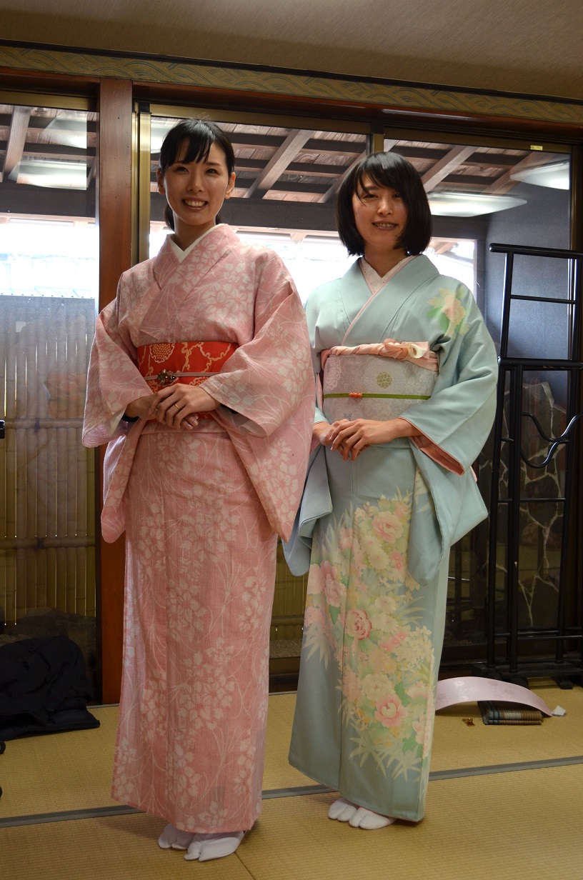 先日の着方教室にて 華やかな着姿^^_d0230676_16184389.jpg
