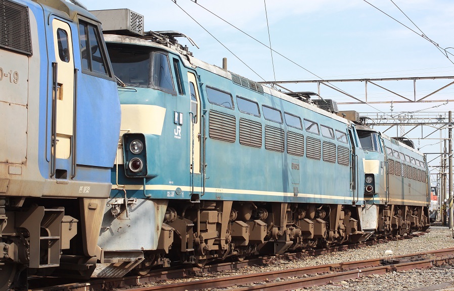 吹田機関区休車機27～EF66-21＋26移動～_e0365211_2227182.jpg