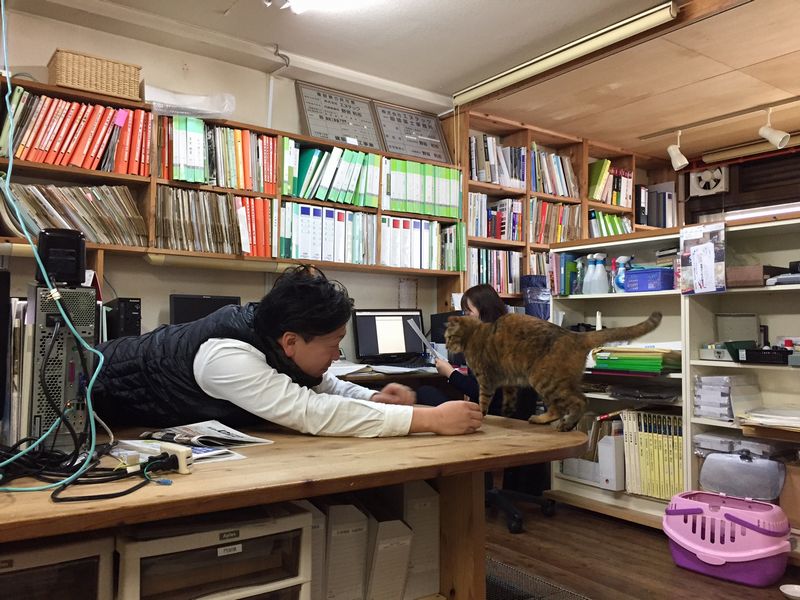 遊んでもらっているというよりも…_b0131012_9585578.jpg