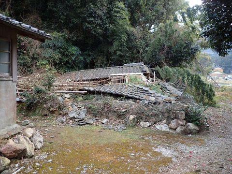 e0293913_1765496.jpg
