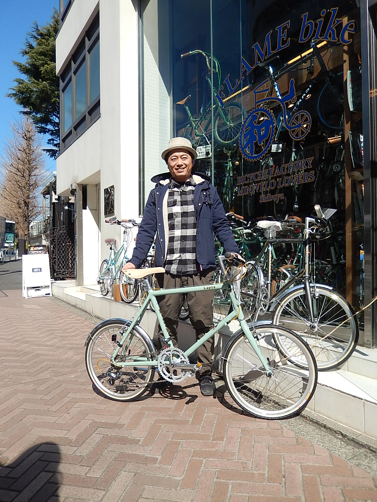 3月11日 渋谷 原宿 の自転車屋 FLAME bike前です_e0188759_17353682.jpg