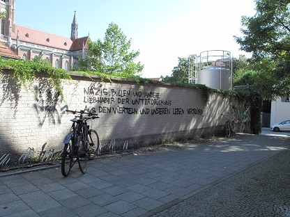 a0094449_01574559.jpg