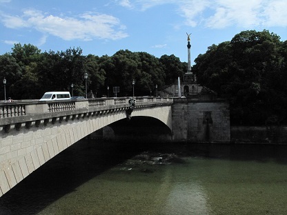 a0094449_02204969.jpg