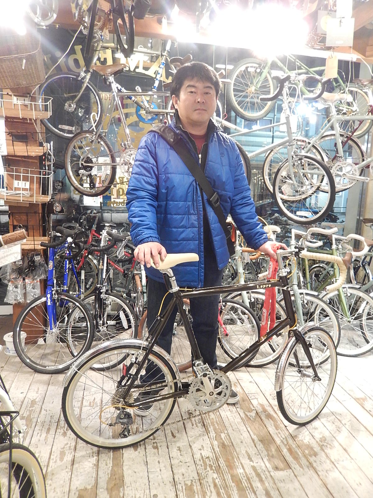 3月12日 渋谷 原宿 の自転車屋 FLAME bike前です_e0188759_2024258.jpg