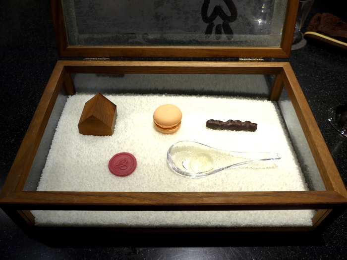代々木上原「Celaravird セララバアド」へ行く。_f0232060_1575086.jpg