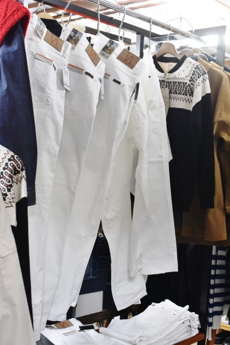 春です。白シャツです。。。INDIVIDUALIZED SHIRTS_d0152280_01105467.jpg