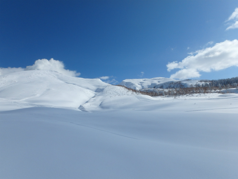 北海道百名山その１　十勝岳_c0277693_18092828.jpg