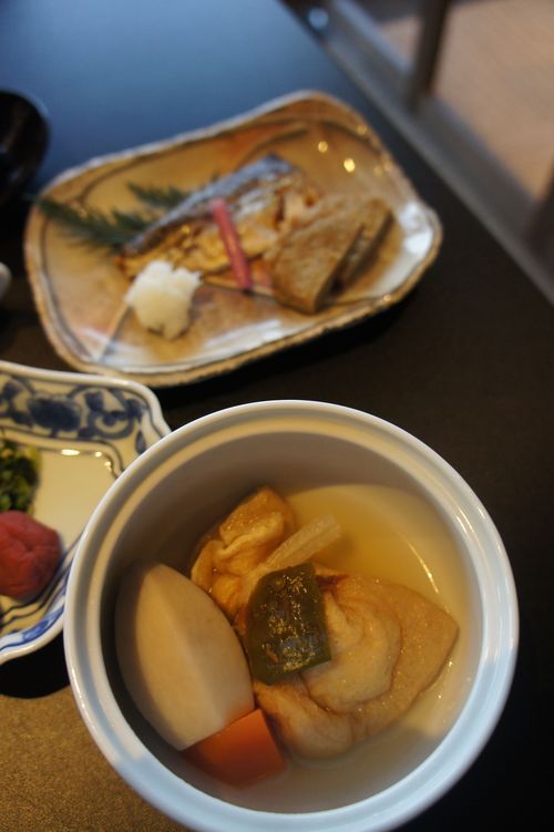 【道後館 朝食もおいしい】_f0215714_1720825.jpg